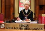 Sędzia Anna Maria Wesołowska w bibliotece